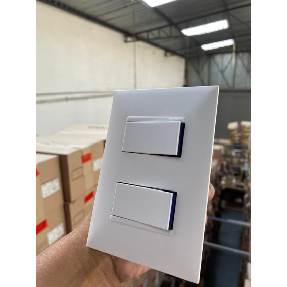 Cj Interruptor Duplo simples 4x2 - Pial Plus + Branco Cj Interruptor Duplo simples 4x2 - Pial Plus + Branco